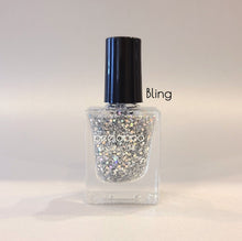 Load image into Gallery viewer, peel off nail  polish bottle of bling color