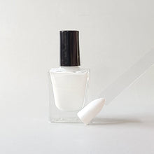 Load image into Gallery viewer, peelable water-based color name &#39;open&#39; polish bottle with colored sample nail
